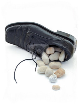 anche nel settore immobiliare può capitare di doversi togliere qualche fastidioso sasso dalla scarpa